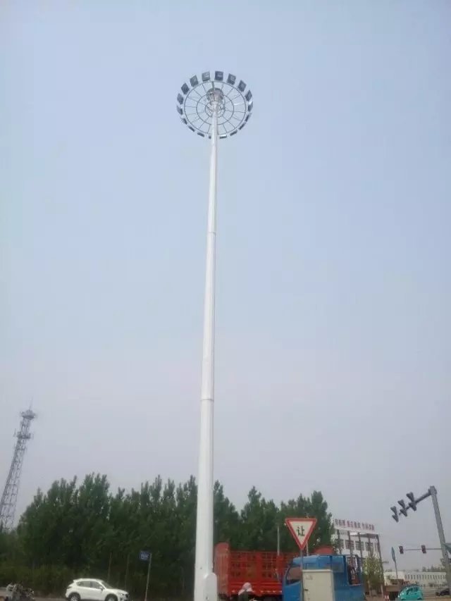 永清台湾新城 25米升降高杆灯